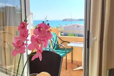 Image de Appartement de vacances pour 4 personnes env. 40 m²à Podstrana, Dalmatie (Comitat de Split-Dalmatie)