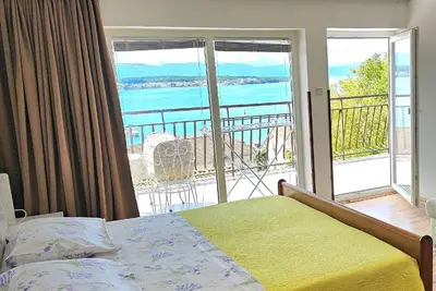 Image de Appartement de vacances pour 4 personnes env. 54 qmà Malinska, Baie de Kvarner (Krk)