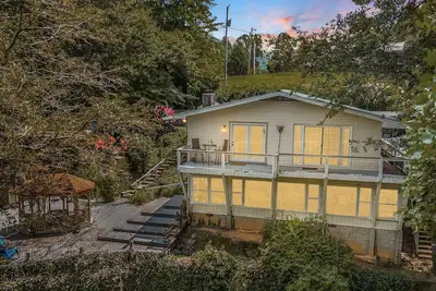 Image de \"Falling Water\"  Perfect for families!