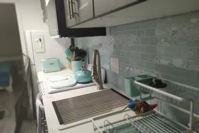 Image de Refections - A remodeled 1 bedroom condo in a Clothing Optional Resort