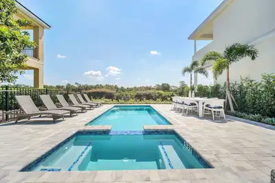 Image de Reunion Estate Manor | 4 bedroom Pool Home with Game Room, Pool, and Themed Bedroom