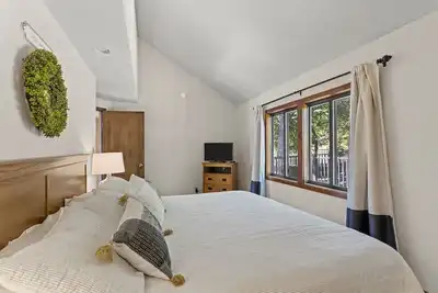 Image de Holiday Shores 11 - Beautiful Villa with Resort Amenities!