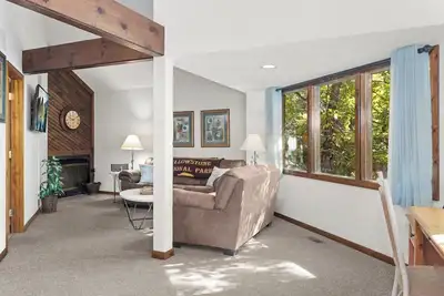 Image de Holiday Shores 17 - Beautiful Villa with Resort Amenities!