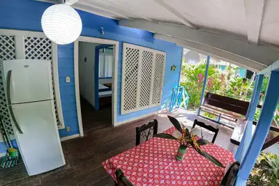 Image de Private Villa, front yard