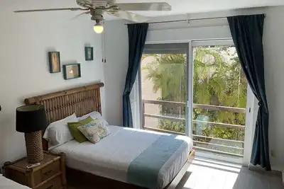 Image de Cozy Penthouse 5 min from beach w/pool