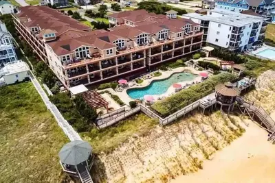 Image de Beachside Breeze - Pools, hot tub, & private beach access