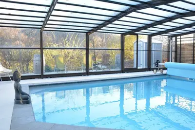 Image de Maison de vacances de luxe à Redu avec piscine