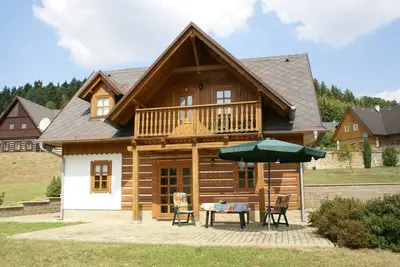 Image de Maison de vacances א Stupna avec jardin