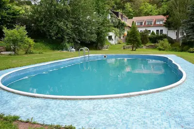 Image de Villa somptueuse avec piscine et sauna à Bechyne