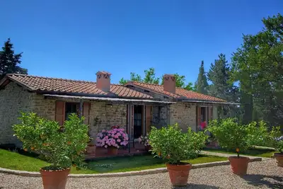 Image de Gמte א Loro Ciuffenna avec piscine