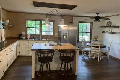 Image de Pike’s Place on the Lake