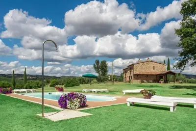 Image de Casale Poggio Lupinaio by Interhome