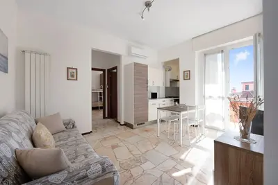 Image de Appartement \"Bilocale Corosu con 2 balconi\" avec Balcon et A/C