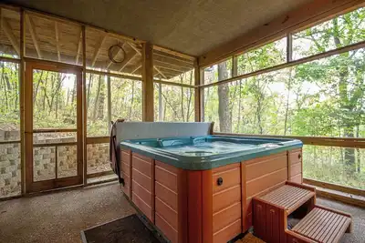 Image de 4br | Serene Wooded Galena Territory Getaway! Hot Tub, Pool Table & Dog-Friendly