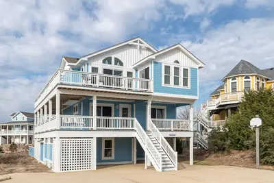 Image de Latitude Adjustment: Private Pool, Walk to Beach, Comm. Amenities