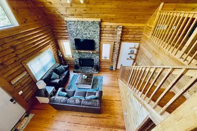 Image de Dahlonega Wine Country Escape, Renovated Cabin, Outdoor Space & Pet Friendly!