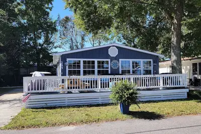 Image de 2 Bedroom, 2 Full Bath Cottage with many amenities! Complimentary Golf cart.