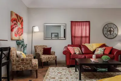 Image de Cozy Home Spacious Unit near Fw Stockyards, At&T by HomeStayPros