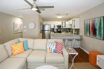 Image de Gulf Place - Private Beach Access- Heated Pool!