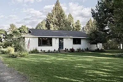 Image de Modern Farmhouse Retreat 1. 1, Acre Hot Tub!