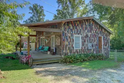 Image de Sugar Shack Downtown Brevard Pets Ok, Fire Pit, Fenced Yard, Bike Storage, Free Biltmore Pass