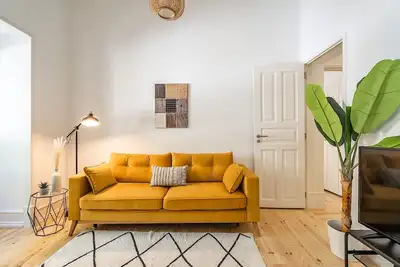 Loomi Apartment, Wifi, Lisbon! New!