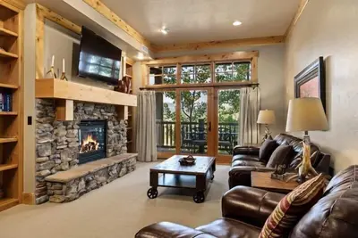 Image de Teton Retreat Condo | Bronze Buffalo Ranch