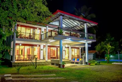 Image de My property is a privet Luxury villa with private gold sandy beach and very calm