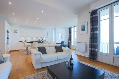 Image de Vue Mer - Grand 3 Pièces Promenade des Anglais