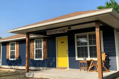 Image de Spacious Yard- Bunk Shed- Private Dock- Neighborhood Boat Ramp- Nearby Hiking!