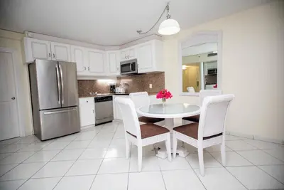 Image de Amazing One Bedroom Ocean View