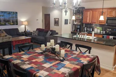 Image de Frisco Main Street with Balcony