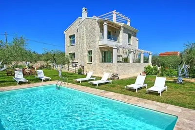 Image de Villa Elaia – Villa de vacances avec piscine privée à Corfou, Grèce