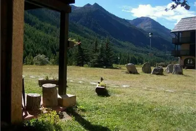 Image de SiFa - Studio avec coin montagne et terrasse proche commerce