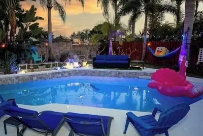 Image de Beautiful Pool Home  & Spa -w/Private Movie Theater! Your Home Away from Home