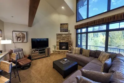 Image de Magnificent Townhome! Epic Mountain Views! 2 Miles to Purgatory Heated Pool!