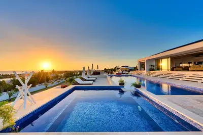 Image de Grande Azur - Luxury Ocean View Villa by The Beach