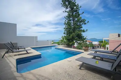 Sandy Dreams Casita with Pool and Amazing Sunset Views