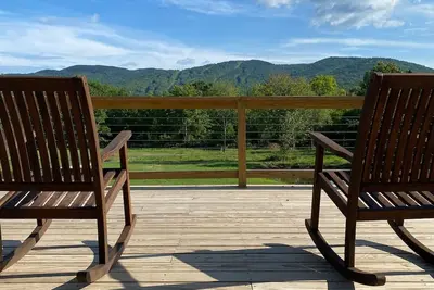 Newly built ragged mtn ski house