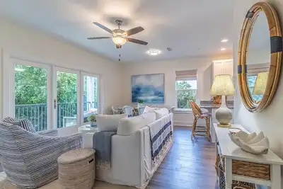 Image de Cheeks on the Beach - 30% Discount for Fall Stays!