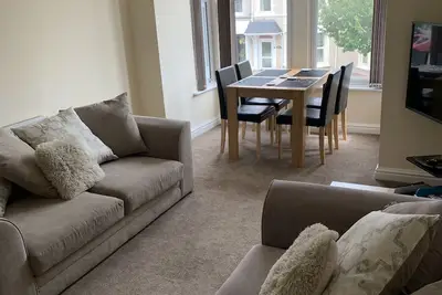 Image de First floor, recently renovated central Llandudno apartment