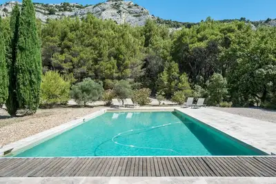 Image de Mountainside 5 bed villa with 6m by 12m swimming pool in the Luberon Valley.