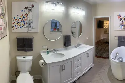 Image de Beautiful 1st floor apartment.