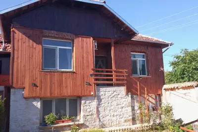 Image de Renting a Villa In Kramolin: Your Home Away From Home