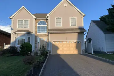 Image de Stylish 4 bedroom with fireplace