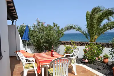 Image de Dlx-Bungalow 1st row, dreamlike private complex directly by the sea/pool/internet