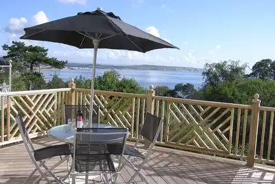 Image de One Bedroom Apartment with Private Balcony and Sea Views