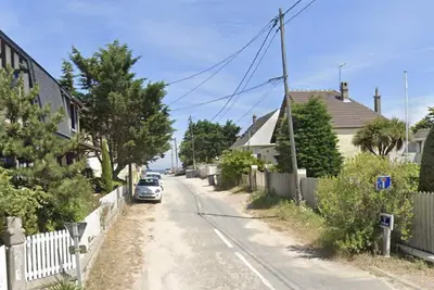 Image de La plage au bout du jardin / Sword Beach Cottage