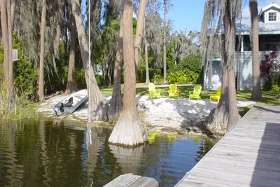 Image de Private lakefront home Minutes from Disney Attractions