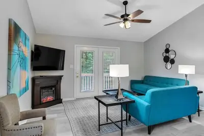 Image de Comfortable South Asheville Townhome W/ Hot Tub